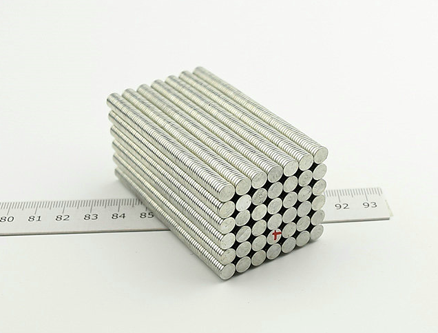 1mm厚的钕铁硼强磁吸力重量有多少？