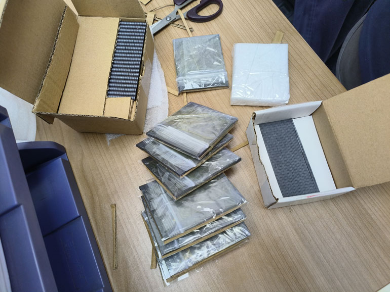 去塘厦客户工厂拜访送铁氧体样品 发现新商机