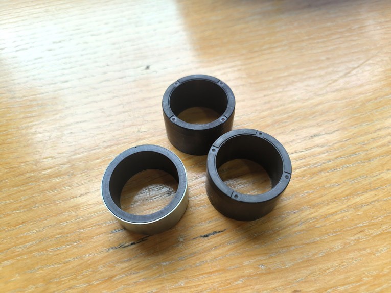 4极内充注塑铁氧体磁环