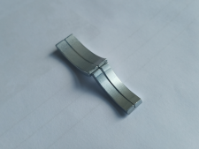 钕铁硼磁铁的切片 线切割 平面磨 倒角 套孔介绍